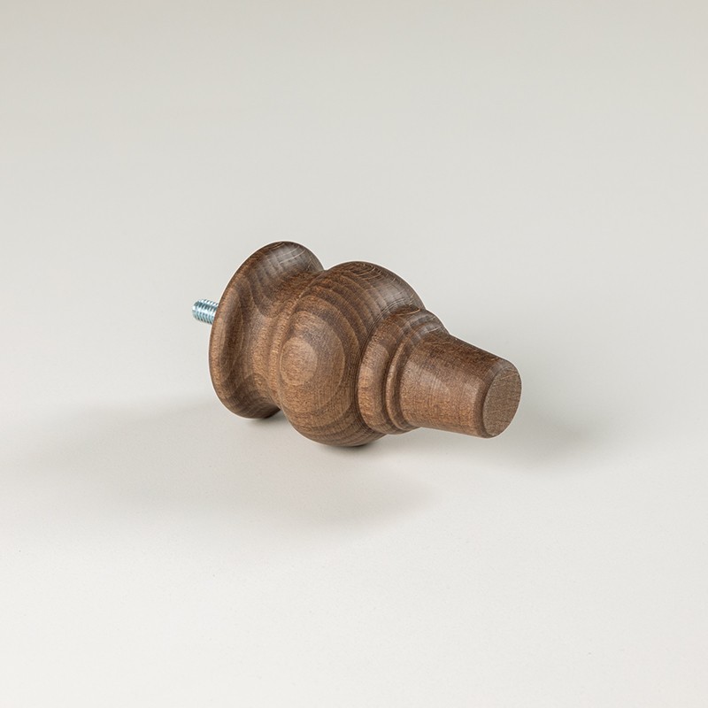 Pack de 4 patas de madera para sillón o muebles. Modelo torneada número 10. Altura 9,5 cm.